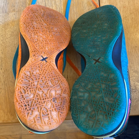 Lebron Nike Zoom NXXT Gen Basketball Shoes - Picture 2 of 5